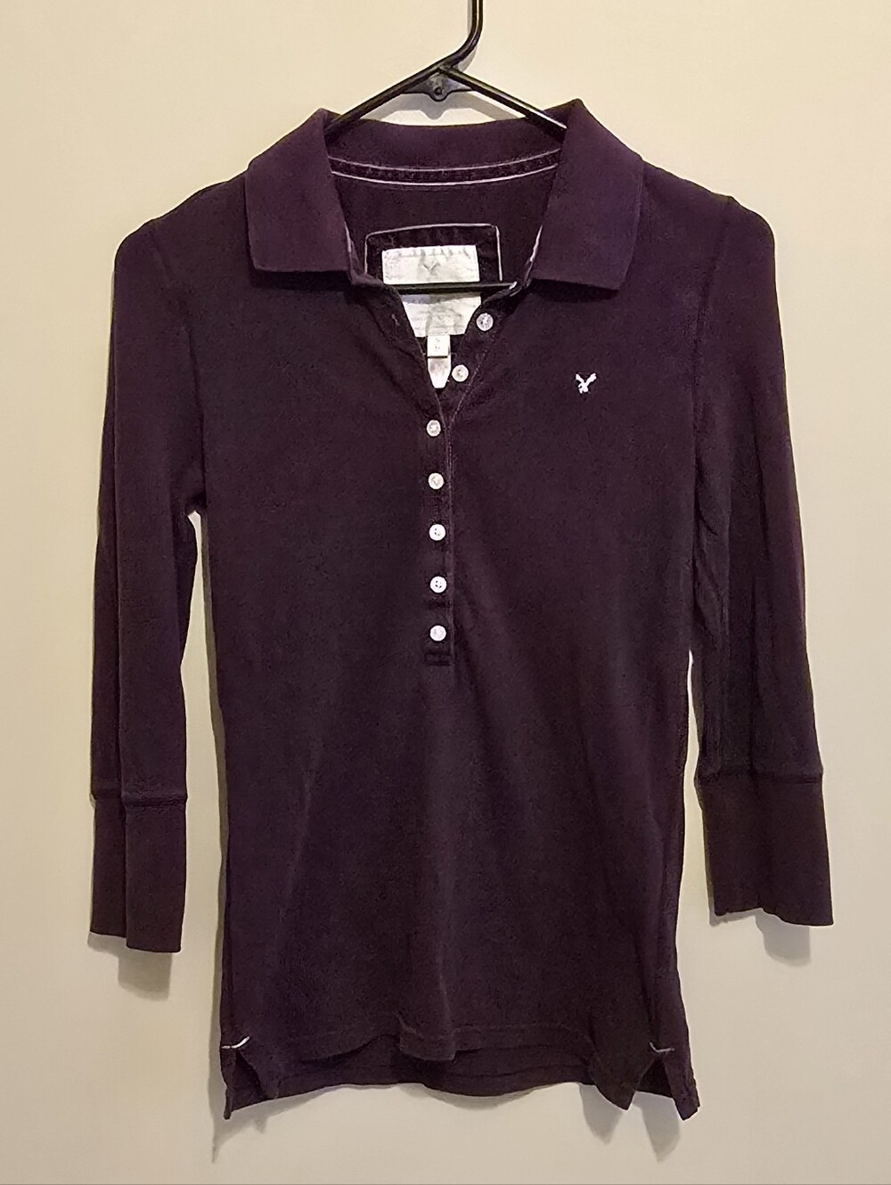 Women's American Eagle Three Quarter Sleeve Polo Top — Deep Plum